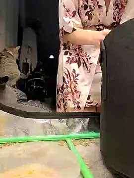 Snapshot of ScarletCallings420 chatting on 12/09/24, 07:18 ScarletCallings420 online show from 12/09/24, 07:18