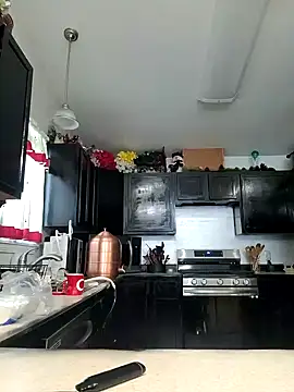 Snapshot of ScarletCallings420 chatting on 12/28/24, 11:37 ScarletCallings420 online show from 12/28/24, 11:37