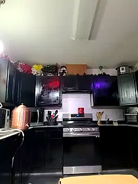 Snapshot of ScarletCallings420 chatting on 01/11/25, 04:06 ScarletCallings420 online show from 01/11/25, 04:06