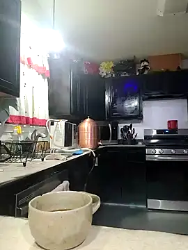 Snapshot of ScarletCallings420 chatting on 01/19/25, 07:46 ScarletCallings420 online show from 01/19/25, 07:46