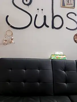 Snapshot of ScarletCallings420 chatting on 10/24/25, 01:40 ScarletCallings420 online show from 10/24/25, 01:40