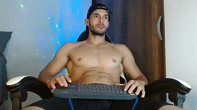 Noah jhonsonn online show from 12/19/24, 11:39