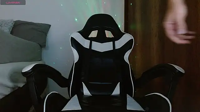 Noah jhonsonn online show from 01/25/25, 01:41