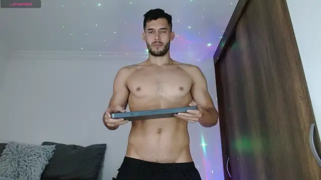 Noah jhonsonn online show from 02/18/25, 03:10