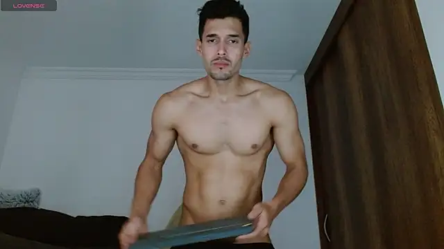 Noah jhonsonn online show from 03/04/25, 03:48