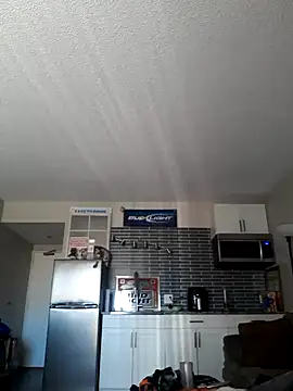 EZYves online show from 12/05/24, 04:23