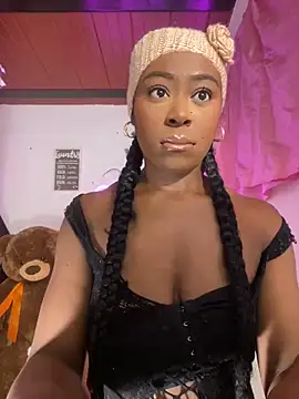 Snapshot of Cynthia_se chatting on 03/12/25, 01:25 Cynthia se online show from 03/12/25, 01:25