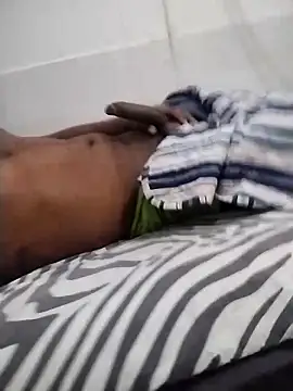 chocolatico1982 online show from 12/03/24, 07:11