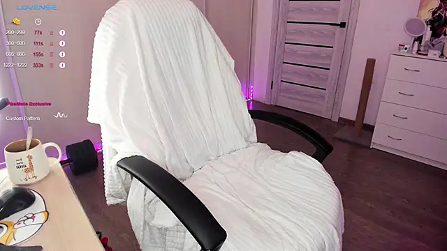 Ophelia mm online show from 03/23/25, 06:37