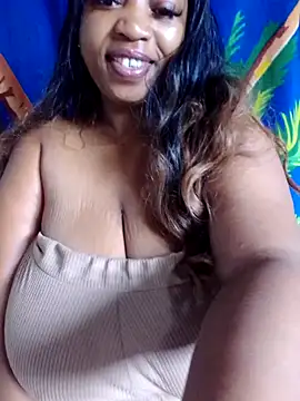 Snapshot of winterqueenx chatting on 01/18/25, 05:31 winterqueenx online show from 01/18/25, 05:31