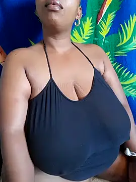 Snapshot of winterqueenx chatting on 01/22/25, 12:17 winterqueenx online show from 01/22/25, 12:17