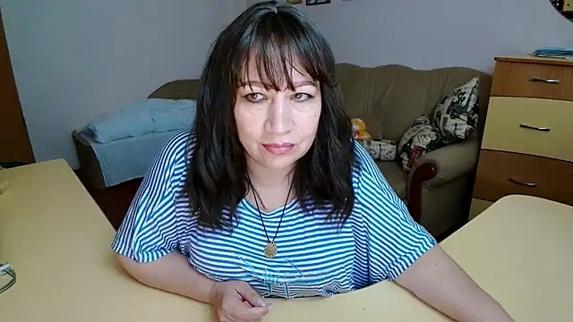 Lucretia Goldi  online show from 10/19/25, 08:42