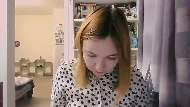 BrattyFoxyGirl online show from 11/07/25, 11:54