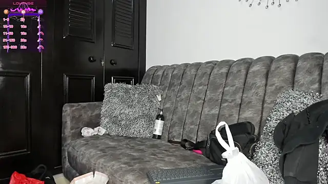 Snapshot of Keyla_Milf chatting on 09/20/25, 02:56 Keyla Milf online show from 09/20/25, 02:56
