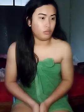 Snapshot of NannyNannybabe chatting on 12/21/24, 11:56 NannyNannybabe online show from 12/21/24, 11:56