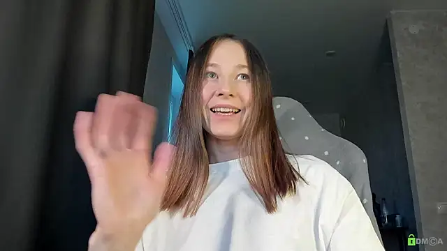 Snapshot of Courtney_Luv chatting on 10/06/25, 01:30 Courtney Luv online show from 10/06/25, 01:30