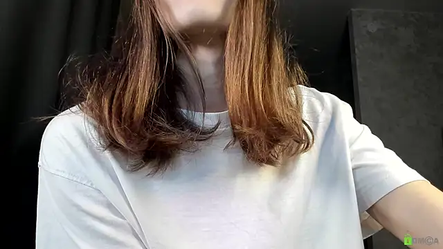 Snapshot of Courtney_Luv chatting on 10/29/25, 01:13 Courtney Luv online show from 10/29/25, 01:13