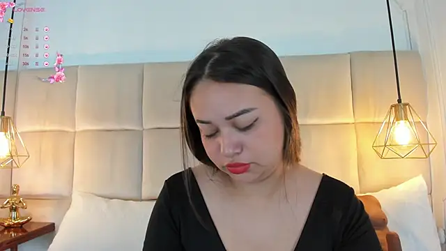 Snapshot of AnaisClark chatting on 01/22/25, 11:23 AnaisClark online show from 01/22/25, 11:23