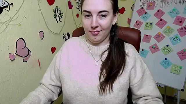 Snapshot of KaleyReed chatting on 02/06/25, 12:16 KaleyReed online show from 02/06/25, 12:16