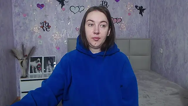 Snapshot of KaleyReed chatting on 02/15/25, 06:23 KaleyReed online show from 02/15/25, 06:23