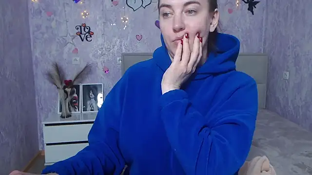 Snapshot of KaleyReed chatting on 02/19/25, 03:38 KaleyReed online show from 02/19/25, 03:38