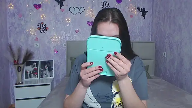 Snapshot of KaleyReed chatting on 03/11/25, 06:52 KaleyReed online show from 03/11/25, 06:52