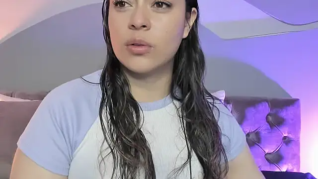 Nicolle W online show from 03/05/25, 11:49