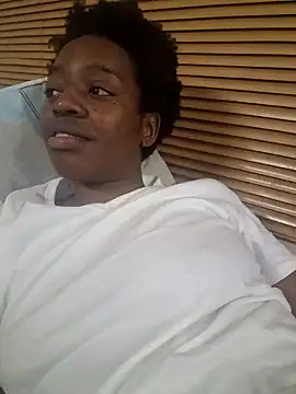 Snapshot of Sexynaughty_Gal chatting on 12/10/24, 09:00 Sexynaughty Gal online show from 12/10/24, 09:00