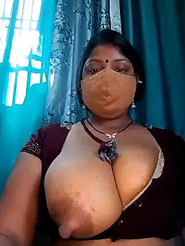 Snapshot of neha-bhabhi chatting on 03/13/25, 07:31 neha-bhabhi online show from 03/13/25, 07:31