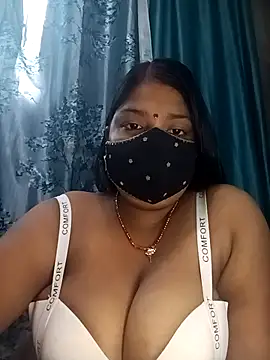 Snapshot of neha-bhabhi chatting on 09/20/25, 08:37 neha-bhabhi online show from 09/20/25, 08:37