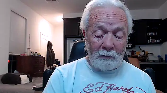 Snapshot of rockpoint69 chatting on 12/12/24, 10:24 rockpoint69 online show from 12/12/24, 10:24
