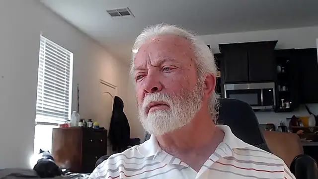 Snapshot of rockpoint69 chatting on 12/12/24, 09:26 rockpoint69 online show from 12/12/24, 09:26