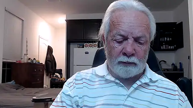 Snapshot of rockpoint69 chatting on 12/13/24, 06:42 rockpoint69 online show from 12/13/24, 06:42