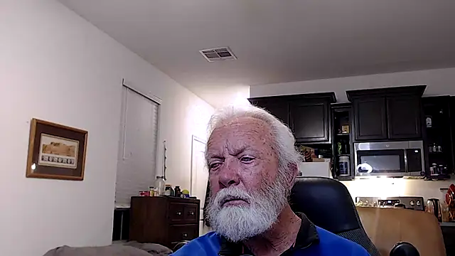 Snapshot of rockpoint69 chatting on 02/12/25, 01:30 rockpoint69 online show from 02/12/25, 01:30