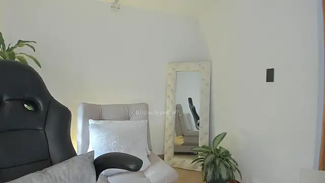 Ally Snow online show from 11/03/25, 12:50