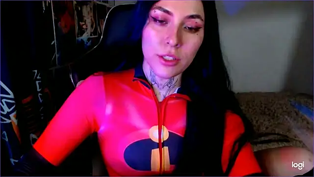 Snapshot of JINX_26 chatting on 12/22/24, 01:23 JINX 26 online show from 12/22/24, 01:23
