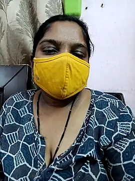 Snapshot of lovely-latha chatting on 03/10/25, 05:29 lovely-latha online show from 03/10/25, 05:29