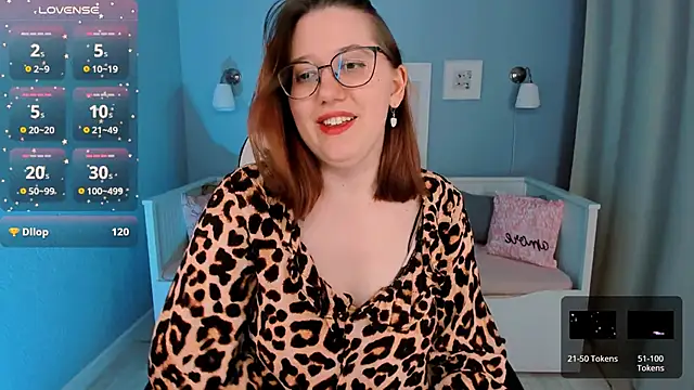 Snapshot of Charmy_Gracy chatting on 03/20/25, 04:31 Charmy Gracy online show from 03/20/25, 04:31