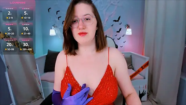 Charmy Gracy online show from 10/31/25, 11:44