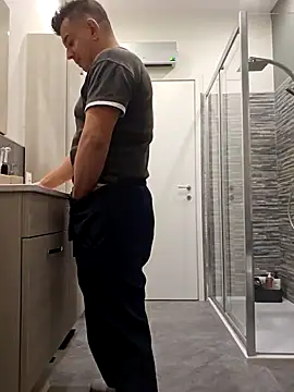 kekko-1982 online show from 12/20/24, 12:05