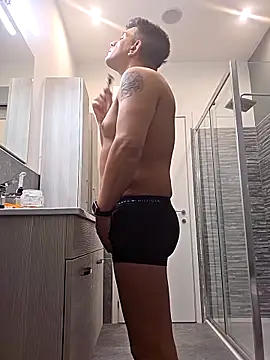 kekko-1982 online show from 11/18/25, 08:08