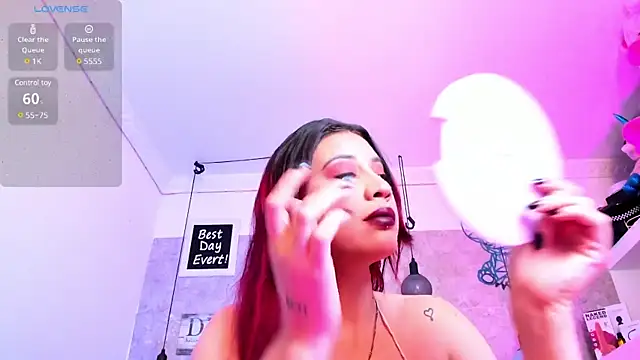 Snapshot of Rebeca_xs chatting on 01/23/25, 07:22 Rebeca xs online show from 01/23/25, 07:22