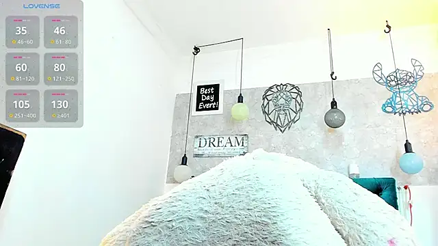 Snapshot of Rebeca_xs chatting on 10/27/25, 07:56 Rebeca xs online show from 10/27/25, 07:56