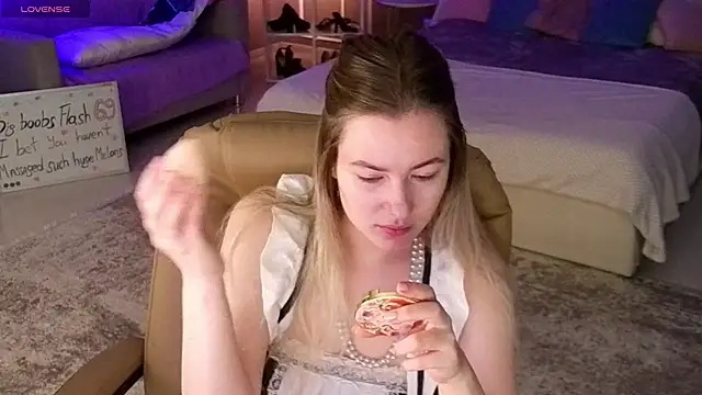 elinanortas online show from 10/18/25, 01:19