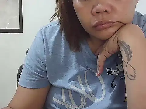 Snapshot of wild_amber25 chatting on 11/20/25, 12:00 wild amber25 online show from 11/20/25, 12:00