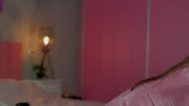 daddysgirl2222 online show from 10/30/25, 08:53