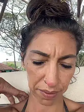 amanilouve online show from 02/17/25, 06:53