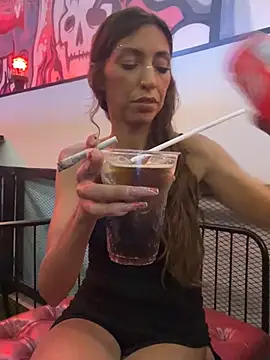 amanilouve online show from 03/08/25, 08:14