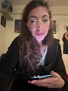 amanilouve online show from 11/09/25, 08:45