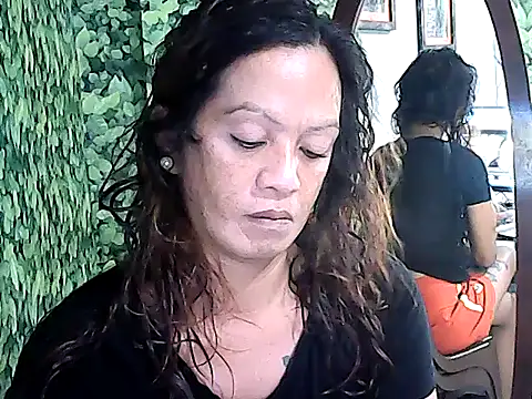 yummy 21xxx online show from 09/18/25, 08:38